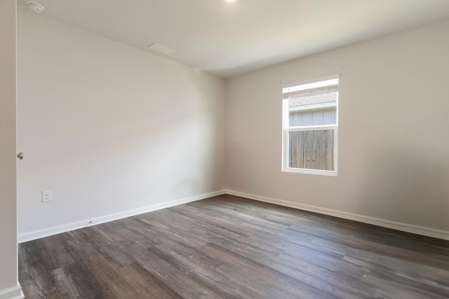 Bedroom #4 | Image 34