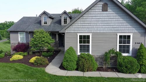 3505 Prescott Dr, Howell, MI, 48843-6979 | Card Image