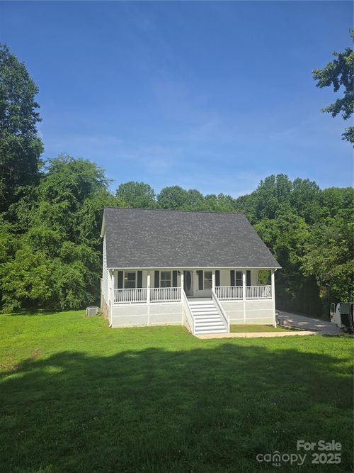 608 Sharon Dr, Statesville, NC, 28625-5515 | Card Image