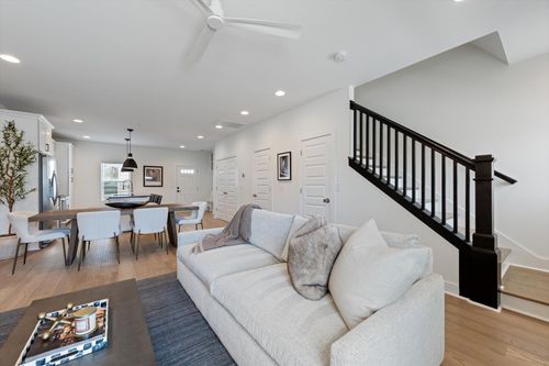 5606 Morrow Rd, Nashville, TN, 37209-1933 | Card Image