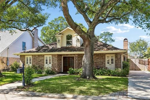 8804 Rosecrest Ln, River Ridge, LA, 70123-2922 | Card Image