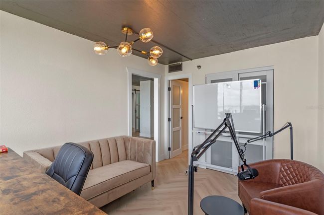 APT-1103 - 400 E Colonial Dr, Condo with 2 bedrooms, 2 bathrooms and null parking in ORLANDO FL | Image 14