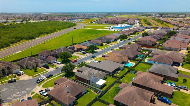 3613 Berkeley Dr, House other with 3 bedrooms, 2 bathrooms and 2 parking in Corpus Christi TX | Image 18