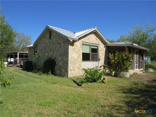 1884 W Us Highway 90, Uvalde, TX, 78801-4139 | Card Image