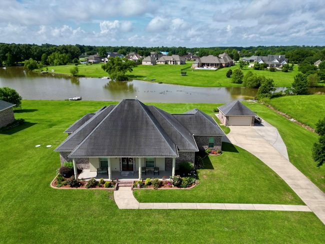 183 Shore Crest Cir, House other with 3 bedrooms, 3 bathrooms and 3 parking in Carriere MS | Image 10