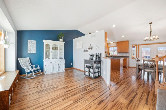 Flex space at front of home | Image 6