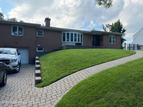 24 Ward Ave, Staten Island, NY, 10304-2216 | Card Image