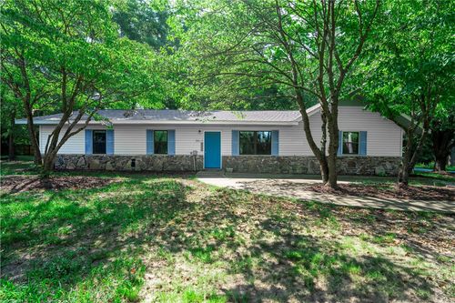 843 E Bowen Blvd, Fayetteville, AR, 72703-9766 | Card Image