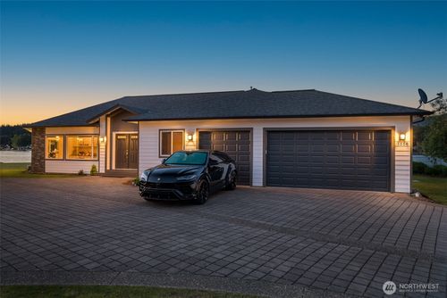 1558 Fairview St, Bellingham, WA, 98229-5211 | Card Image