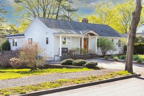 17 Deforest Rd, Newton, MA, 02462-1110 | Card Image