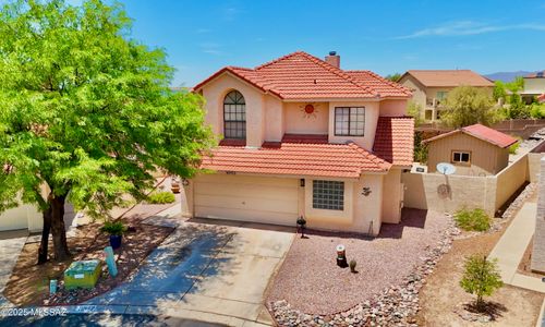 8942 N Ferber Ct, Tucson, AZ, 85742-4452 | Card Image