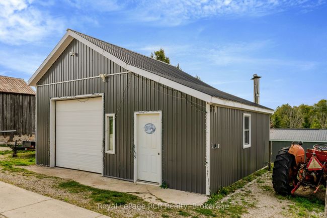 181 Council Rd, House other with 2 bedrooms, 1 bathrooms and 10 parking in Mildmay ON | Image 30