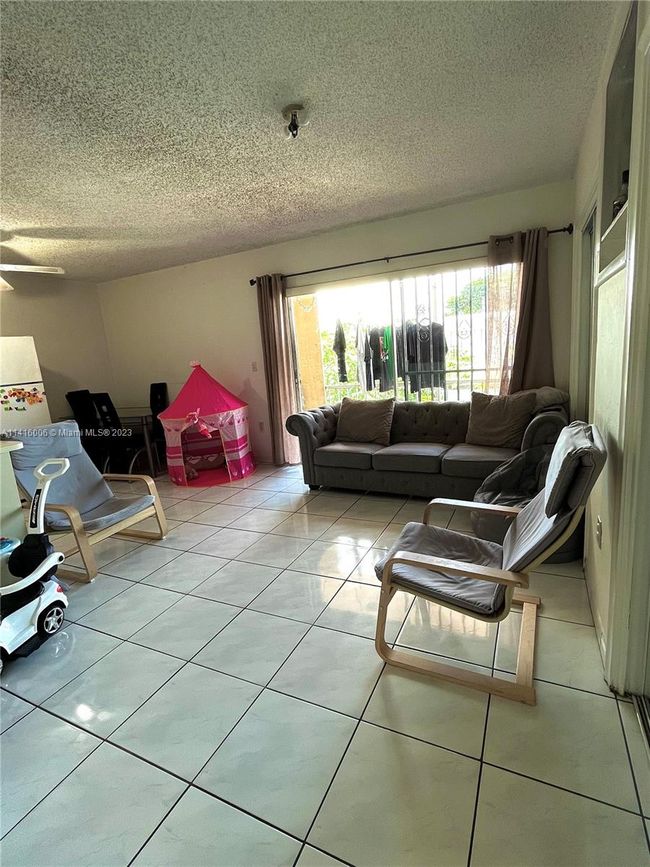 857 W 79 Th Pl, House other with 3 bedrooms, 3 bathrooms and null parking in Hialeah FL | Image 22