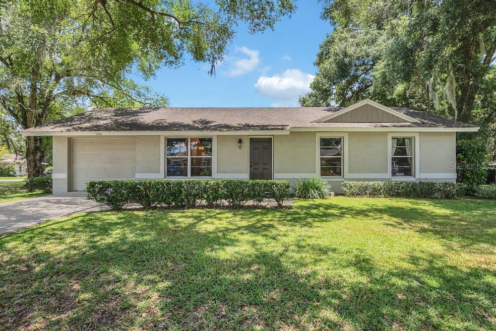 Shopes Pl, Deland, FL 32724