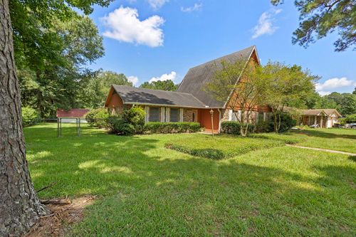 560 Teri Dr, Vidor, TX, 77662-5945 | Card Image