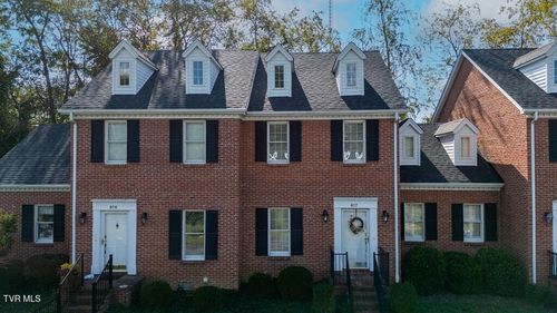 17-817 Wayne Ave Ne, Abingdon, VA, 24210-3910 | Card Image