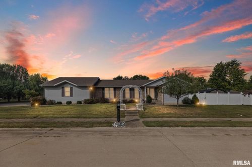 628 Tracy Ter, Centralia, IL, 62801-4478 | Card Image