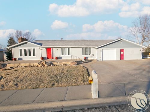2110 Ridgeview Dr, Billings, MT, 59105-3635 | Card Image