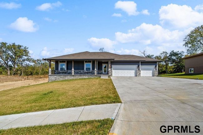 1325 Copper Mountain Dr, House other with 3 bedrooms, 3 bathrooms and 3 parking in Crescent IA | Image 49