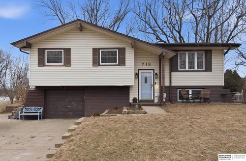 713 N 12th St, Blair, NE, 68008-1303 | Card Image