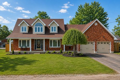 154 Mary St, Creemore, ON, L0M1G0 | Card Image