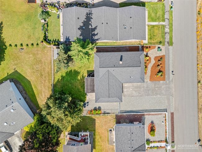 807 W Fir St, House other with 2 bedrooms, 2 bathrooms and 2 parking in Sequim WA | Image 29