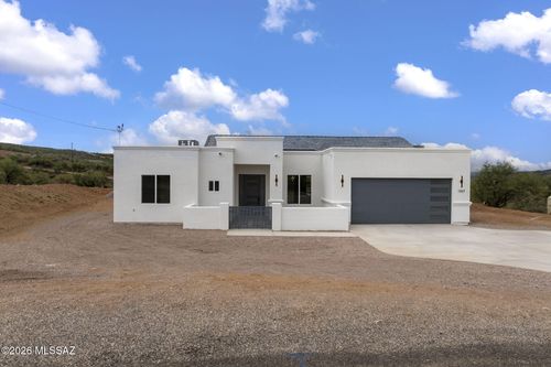 1557 Pinguinos Ct, Rio Rico, AZ, 85648-7806 | Card Image