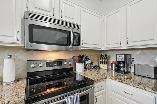 APT-8 - 211 Cimarron Trl, Condo with 2 bedrooms, 3 bathrooms and null parking in Irving TX | Image 10