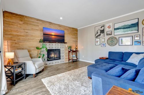 9818 E Chichagof Loop, Eagle River, AK, 99577-8651 | Card Image