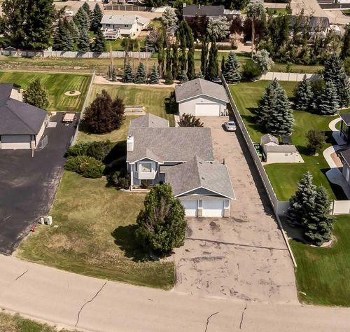 154 E 8 Ave, Dunmore, AB, T1B0J4 | Card Image