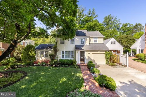 7822 Moorland Ln, BETHESDA, MD, 20814-1113 | Card Image