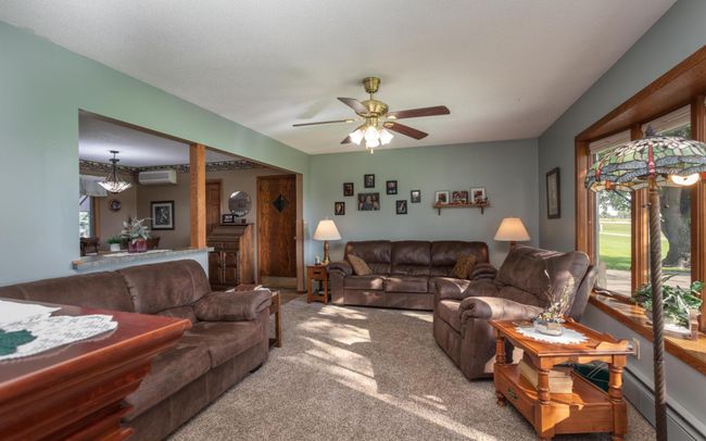Living Room | Image 9