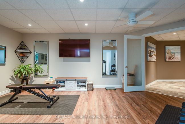 24 Carriage Lane, House other with 3 bedrooms, 3 bathrooms and 6 parking in Bayfield ON | Image 43