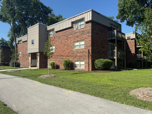 apt-3a-5720 East Ave, Countryside, IL, 60525-7281 | Card Image