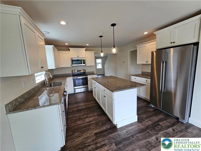 1601 Greystone Cir, House other with 3 bedrooms, 3 bathrooms and null parking in ALBURTIS PA | Image 12