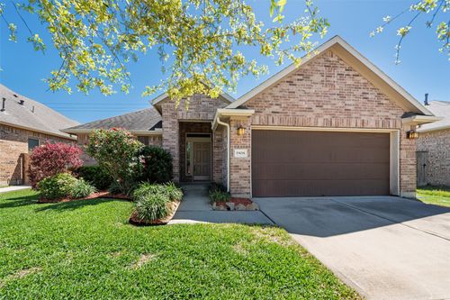 1908 Rushing Meadow Ln, Pearland, TX, 77089-1535 | Card Image