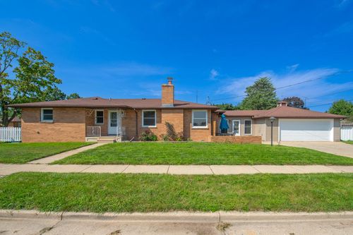 1624 36th St, Kenosha, WI, 53140-5423 | Card Image