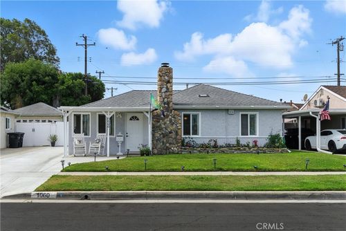 1060 W 210th St, Torrance, CA, 90502-1624 | Card Image