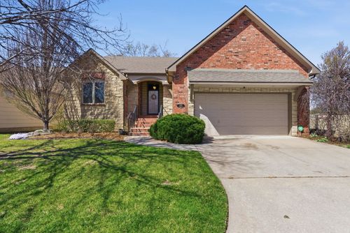 8701 W Northridge Ct, Wichita, KS, 67205-1666 | Card Image