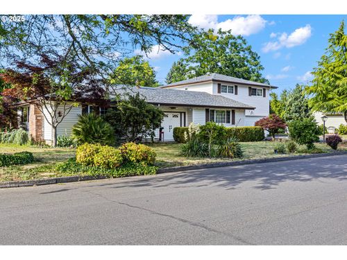 295 Blackfoot Ave, Eugene, OR, 97404-4201 | Card Image