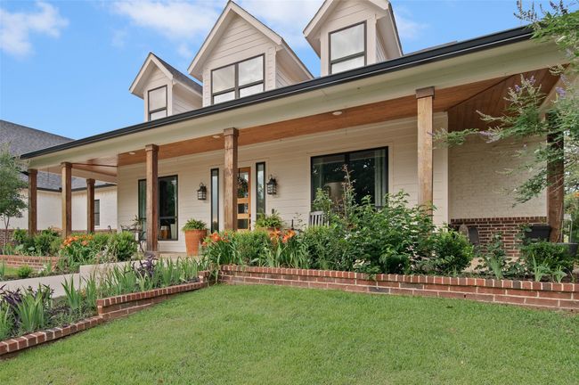 5919 Ranch Estates Rd, House other with 4 bedrooms, 4 bathrooms and null parking in Krugerville TX | Image 5