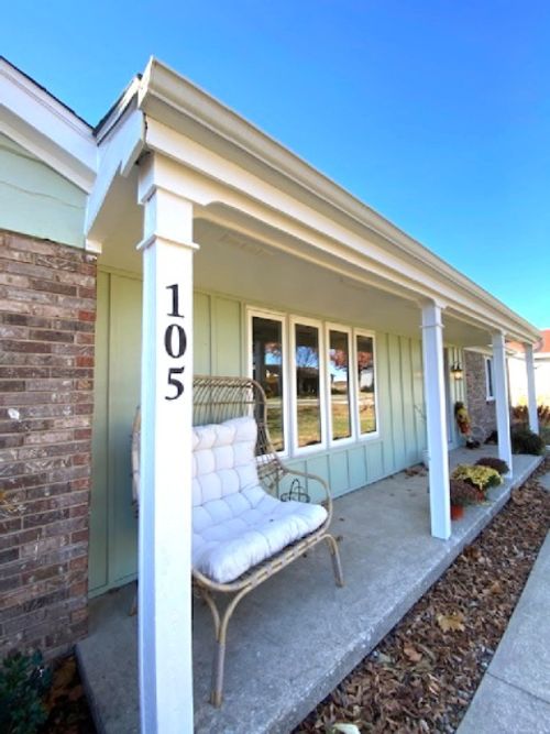 105 Kendall St, Gifford, IL, 61847-9793 | Card Image