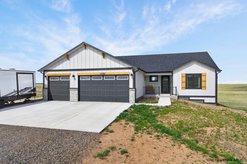 1282 Tennessee Rd, Cheyenne, WY, 82009-8046 | Card Image