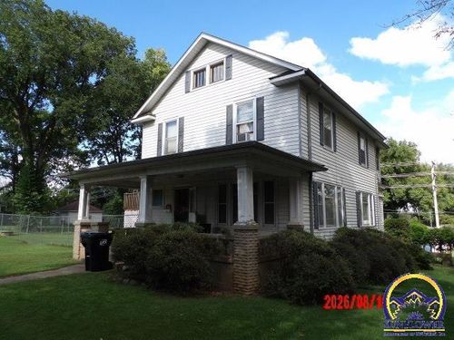702 New York Ave, Holton, KS, 66436-1744 | Card Image
