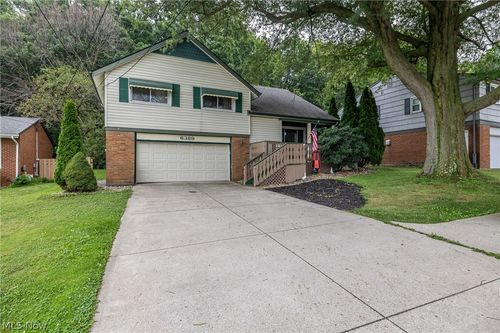 6389 W 54th St, Parma, OH, 44129-5253 | Card Image