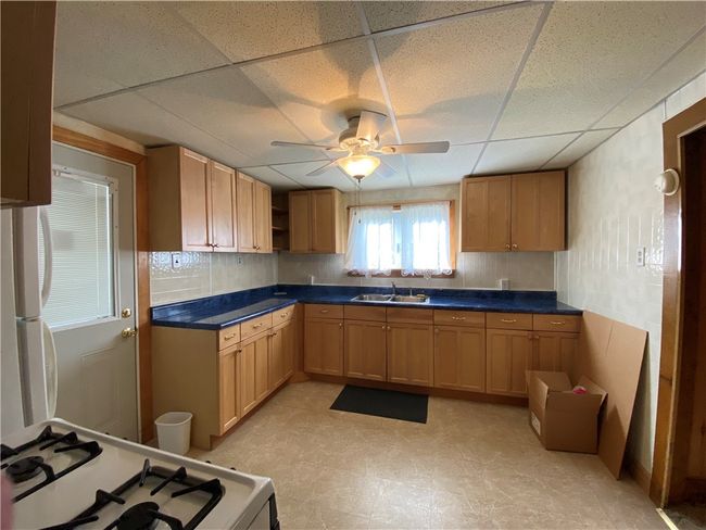 25 W Main St, House other with 2 bedrooms, 1 bathrooms and null parking in Ludlow PA | Image 12