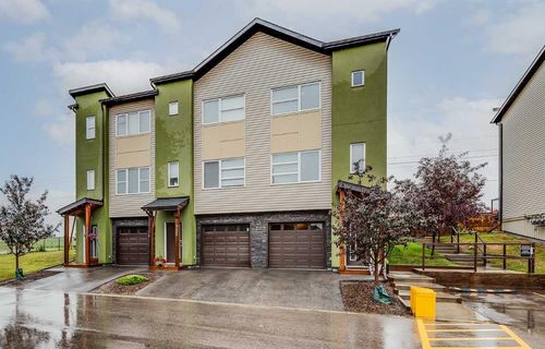 901-2461 Baysprings Link Sw, Airdrie, AB, T4B4C6 | Card Image