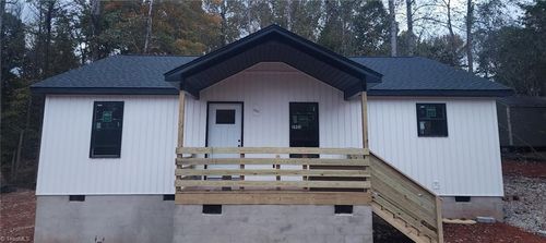 2953 Little Creek Rd, Thomasville, NC, 27360-9536 | Card Image