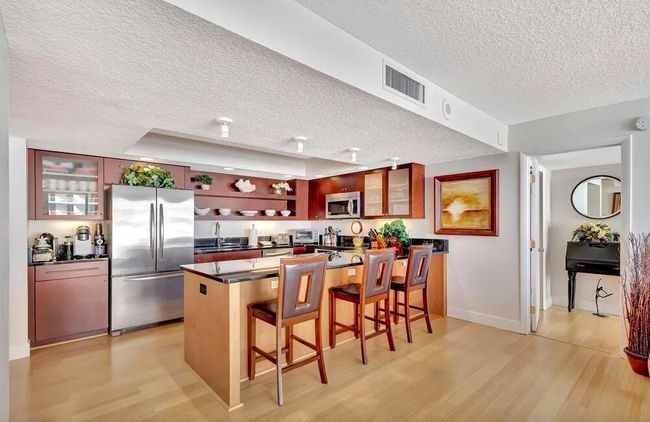 APT-1-905 - 4200 N Ocean Dr, Condo with 2 bedrooms, 2 bathrooms and null parking in Riviera Beach FL | Image 13