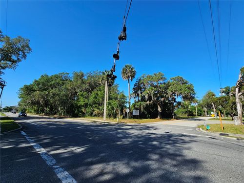 123 W 2nd Ave, PIERSON, FL, 32180-2294 | Card Image